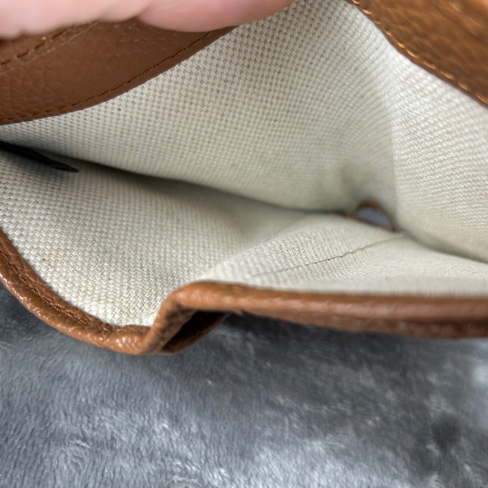 Dooney & Bourke Tan Pebbled Leather Trifold Wallet Yellow Stitching Duck Logo - Picture 6 of 9